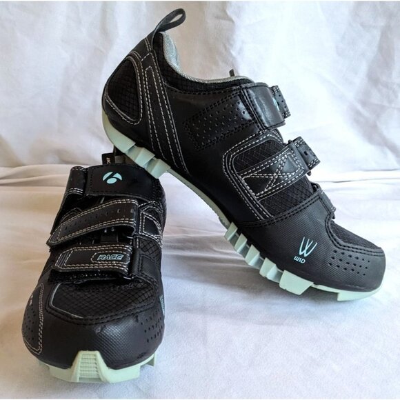 NWT BONTRAGER 'Race Mountain' Bike Cycling Shoes Black & Mint Green Size 5 - Picture 1 of 9